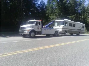Enumclaw Box Truck Towing
