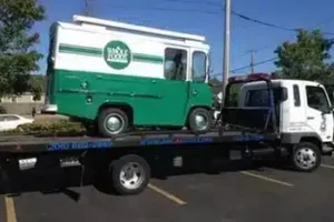 Shoreline Food Truck Towing